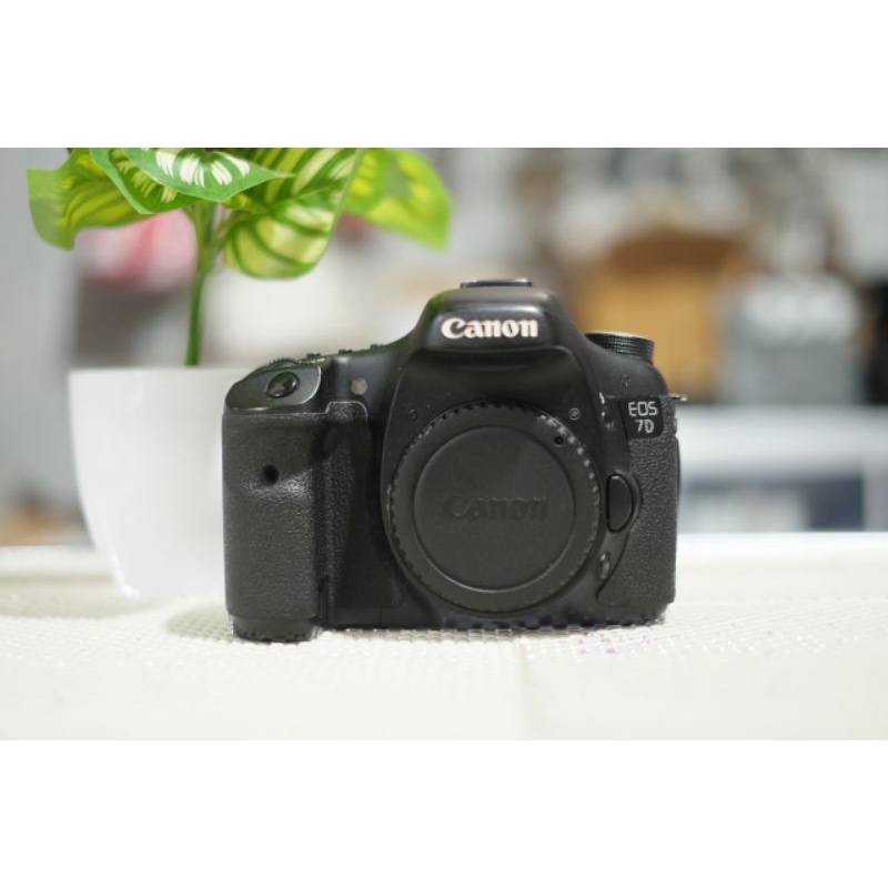 Canon 7D BO TERMURAH DI SHOPEE DSLR 7D BUKAN 5D MARK II 5D MARK III 70D 6D