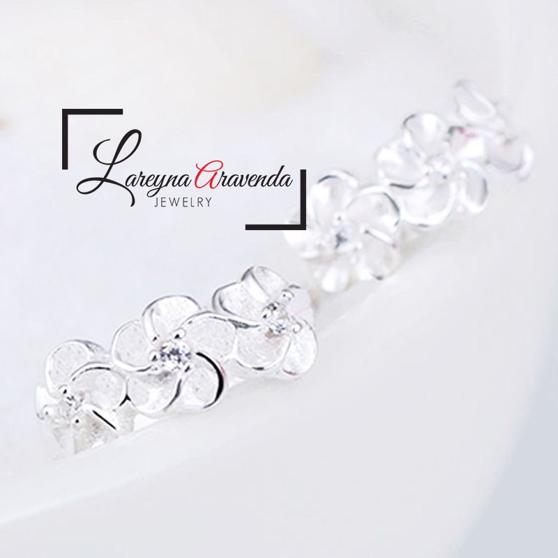 Anting Wanita Silver S925 Model Triple Flower AT034