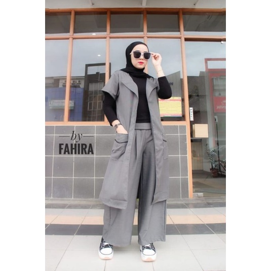 One set blazer by Fahira-E
