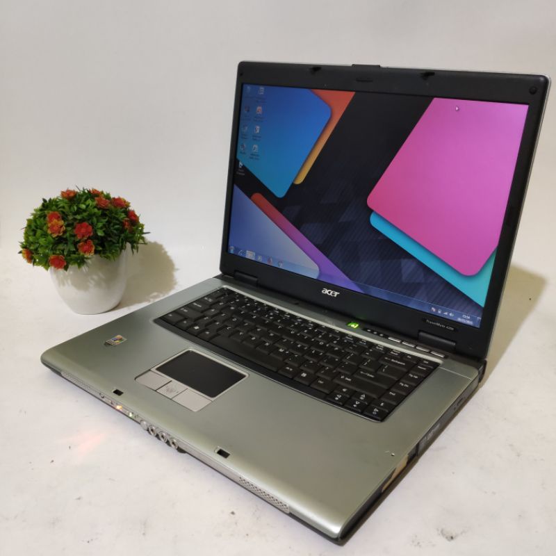 promo laptop murah tangguh/berkualitas acer travelmate - ram 2gb - layar 14inc