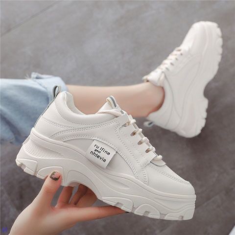 Sepatu Sneakers Wanita Tali Trendy Sport Casual Shoes Nyaman Dikaki 2022 Gaya Baru Sepatu Cewek Ootd