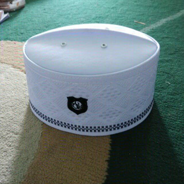 Peci kopiah haji motif bordir logo
