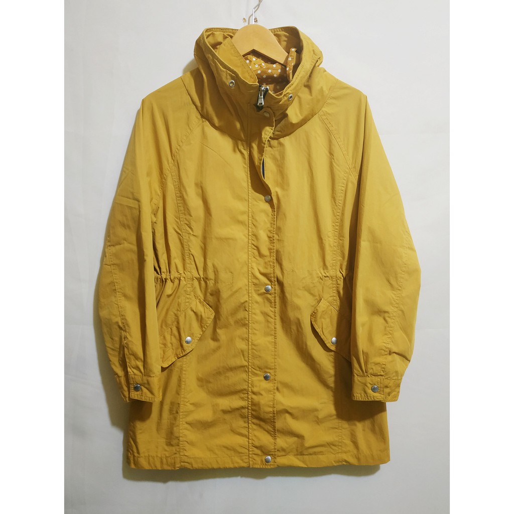 Yellow Parka Hangten