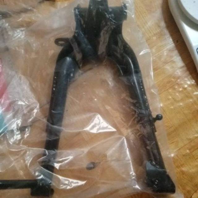 Standar tengah honda win