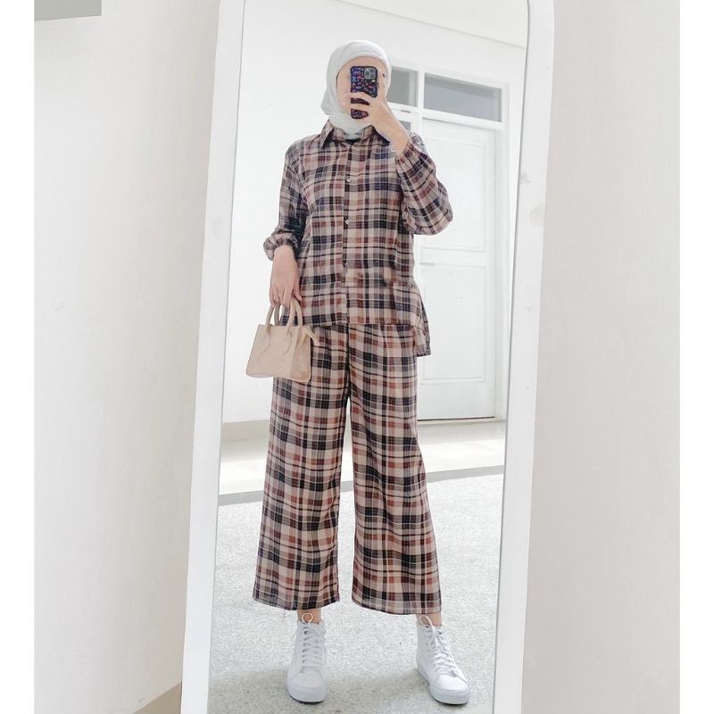 LILIR / One set RISTA /one set KOTAK KOTAK / set RAYON