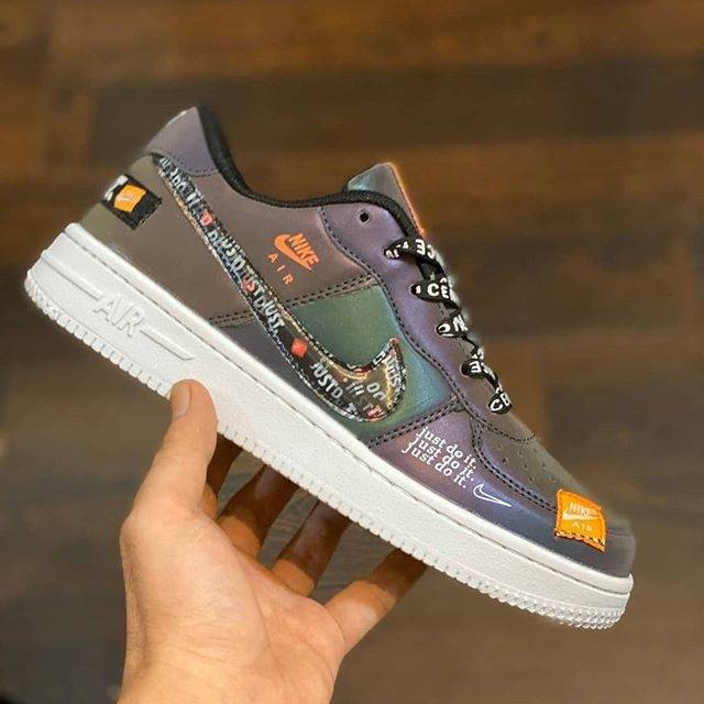 NIKE AIR FORCE ONE JUST DO IT REFLECTIVE (GRATIS KAOS KAKI+BOX)