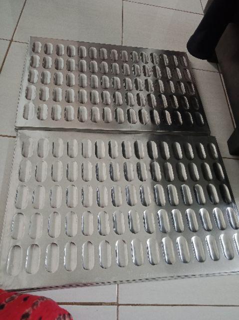 Loyang Lidah Kucing Besar Isi 75 Lubang Ukuran 40 X 60 Alumunium Tebal