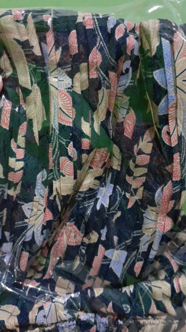 Batik Couple 3in1 Rok Plisket Pendek Wanita Dan Kemeja Pria Dan Kemeja Anak-anak M-xl