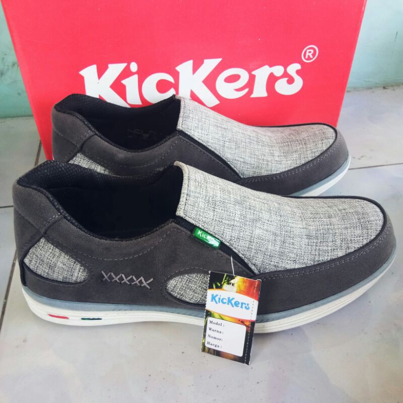 Sepatu slipon sepatu kasual