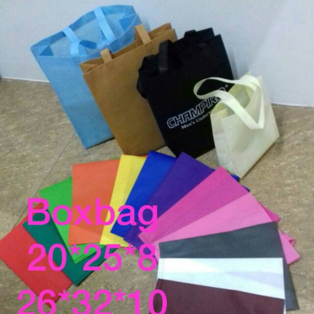 

GOODIE BAG TAS SPUNBOND BOX BAG GROSIR (TAS WEDDING, SOUVENIR, ULANG TAHUN, KANTOR, KANTOR, HAMPERS)