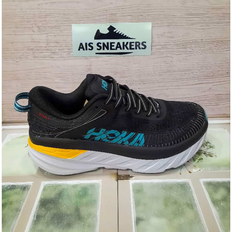 Sepatu running hoka one one bondi 7