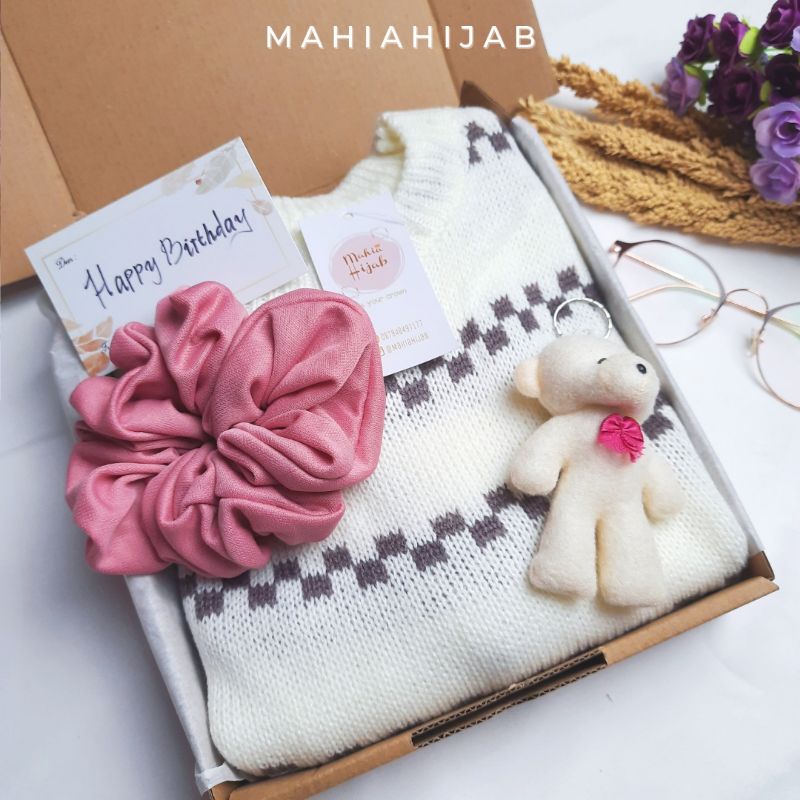 Hampers Sweater Rajut Kimi Mahiahijab gift box hadiah ulang tahun, wisuda dll