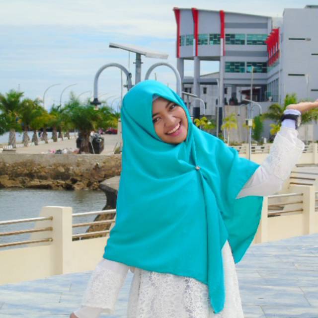 Jilbab Segi Empat Jumbo