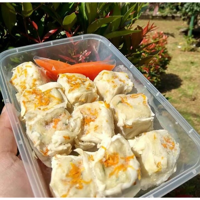 

Dimsum isi ikan tengiri ( isi 10 pcs /20 pcs )