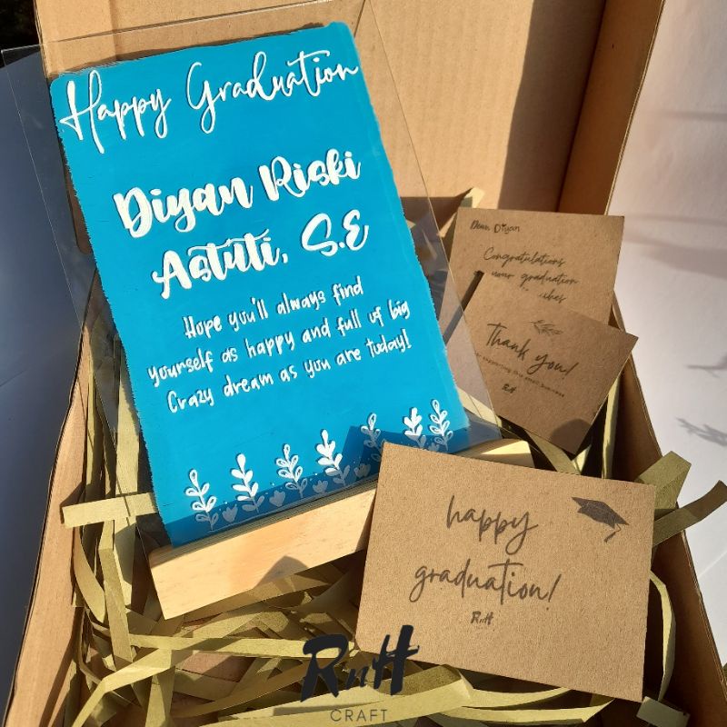 

KADO WISUDA/ACRYLYC LETTERING/HAMPERS/GIFT BOX/GRADUATION GIFT