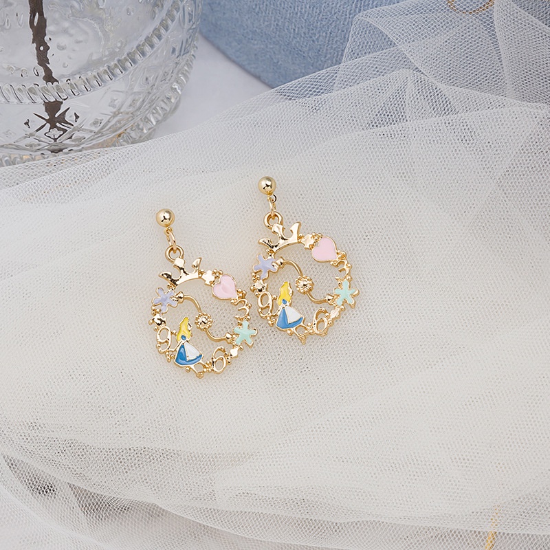 Anting Tusuk Desain Kartun Alice bunny Bahan 925 silver needle Untuk Wanita