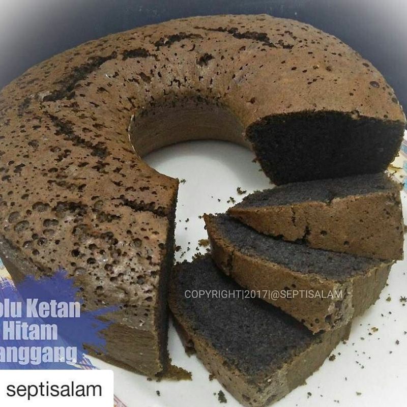 

Bolu Panggang Ketan Hitam (24cm)