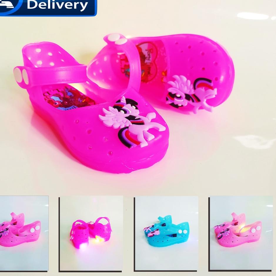 TERBARU  Sandal kuda poni anak perempuan Tali Belakang Lampu Led Bisa Nyala Sekeliling grosir