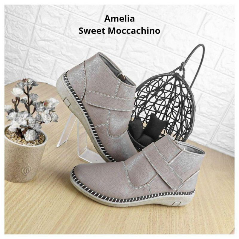 Sepatu boots Kerja Wanita Amelia etnikshoes