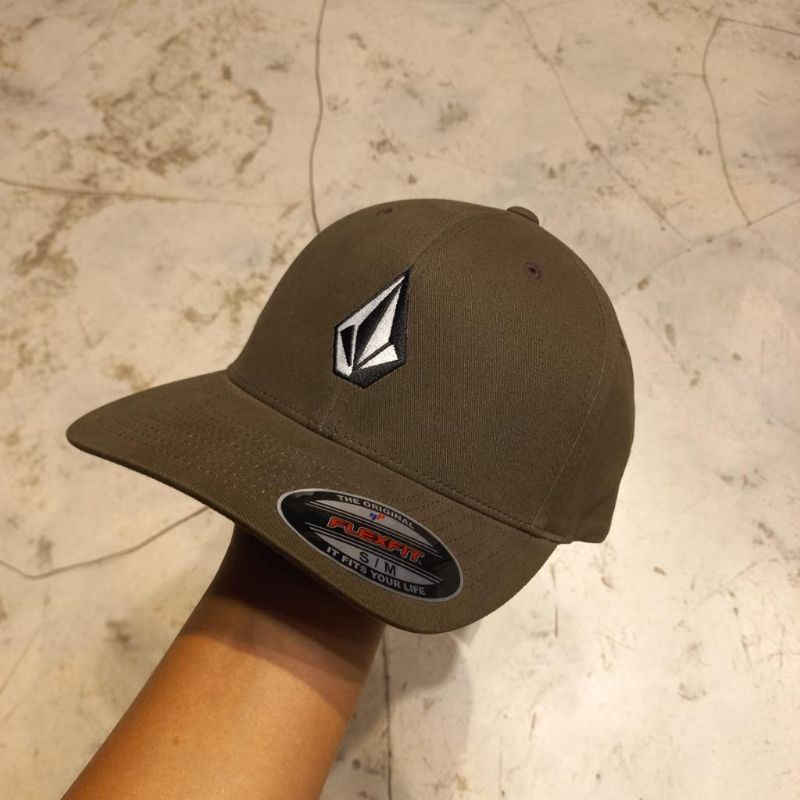 Topi Volcom Flexfit Full Stone Wren