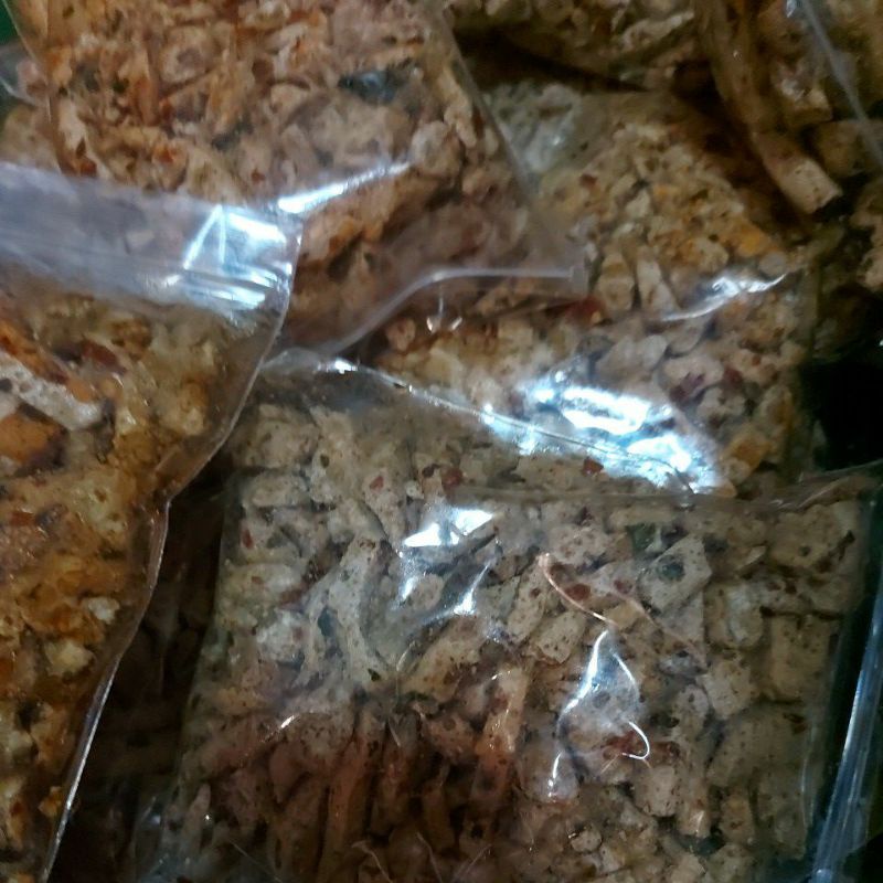 

Basreng 500 GRAM pedas jeruk (BASO GORENG ) Stik basreng / baso goreng /basreng