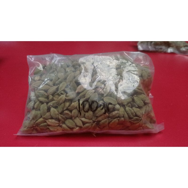 

kapulaga hijau / green cardamon 100 gr