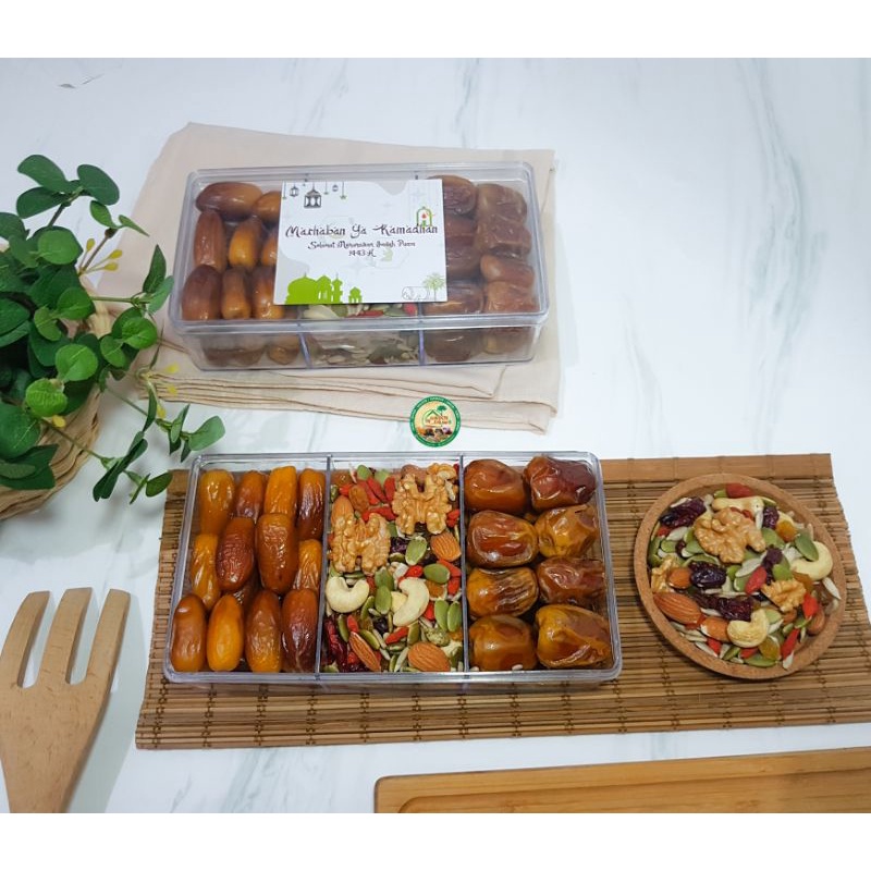 

Hampers / Parcel Ramadhan / Paket Sekat 3 D (Kurma Sukari, Mix Trail, Tunisia Madu)