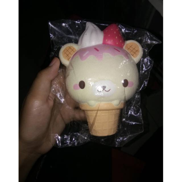 YUMIIBEAR STRAWBERRY ICE CREAM CONE SQUISHY