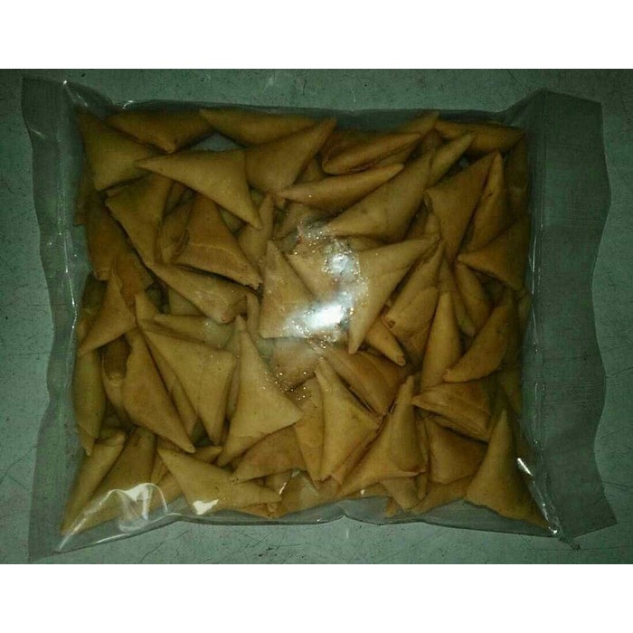 

Cemilan samosa pedas manis Nikmat