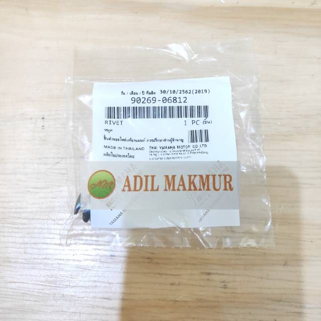 BAUT RIVET KLIP PLASTIK BODY MIO J NMAX R15 90269-06812 ASLI ORIGINAL YAMAHA