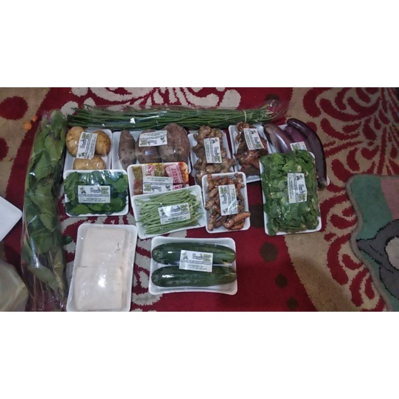 

Aneka sayur segar hasil petani kota batu