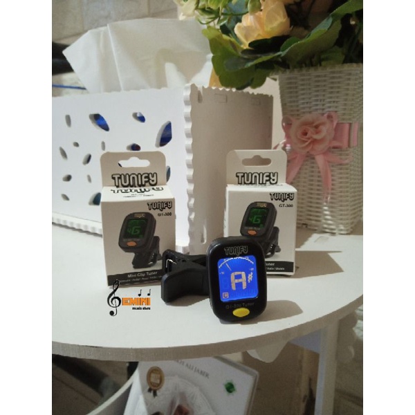 Alat Stem Gitar, Tuner Gitar