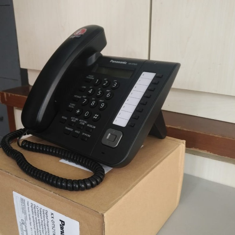 Telepon Panasonic KX-DT521- Hitam