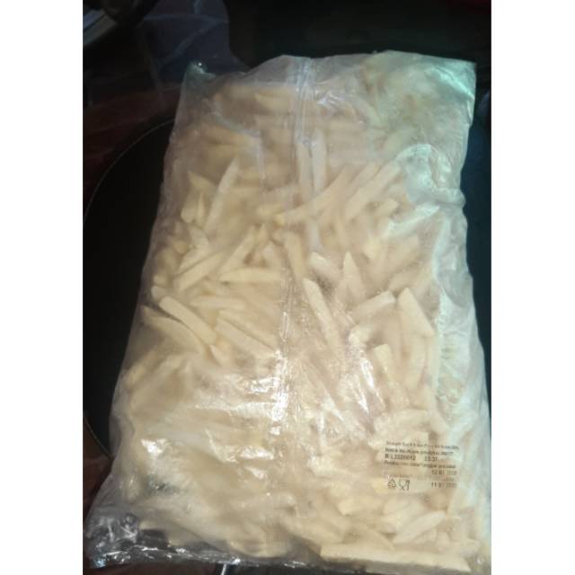 

KENTANG AVIKO 2500GR 2,5KG STRAIGH CUT MURAH SIAP GORENG