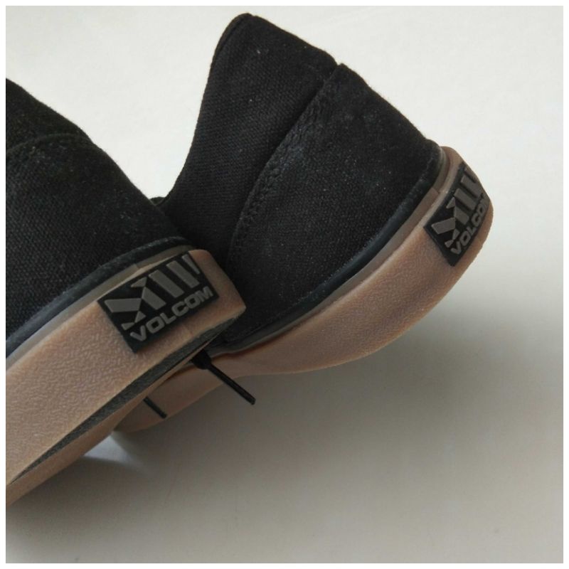 SEPATU VOLCOM ORIGINAL
