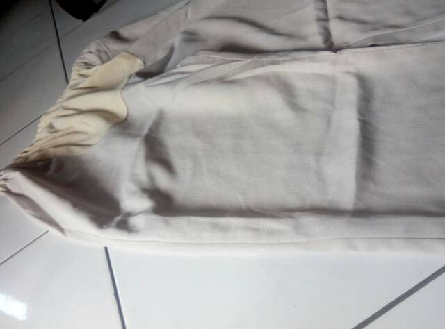 St.yves Preloved celana hamil