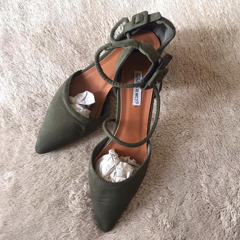 Sepatu sendal wanita iconninety9