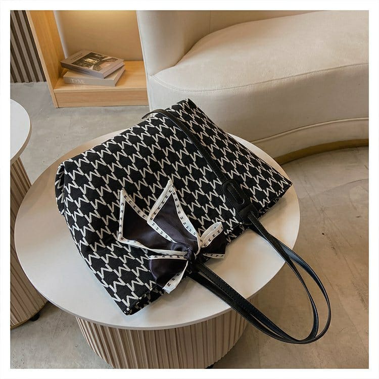 BJ60037 - BLACK/KHAKI/PINK - TAS BAHU SHOULDERBAG FREE TWILY SYAL SCARF PITA WANITA FASHION IMPORT MODIS ELEGAN TERMURAH TERLARIS TERBARU BAGSTORE JAKARTA TAS BATAM ZC0037 EL5799 LT2030 BQ3376 CR7785