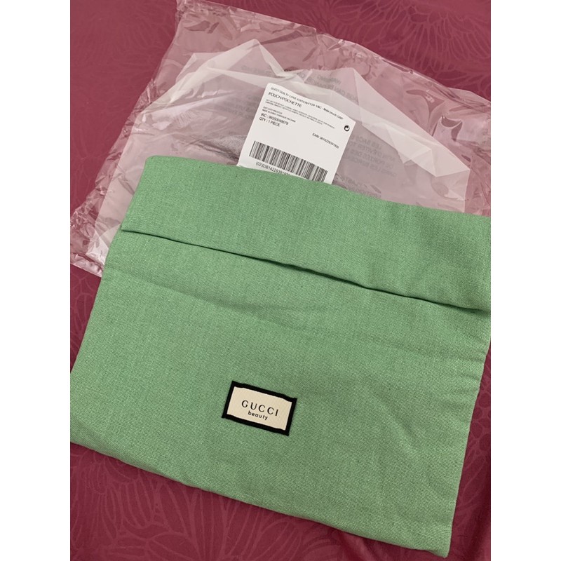 GucciGiftPouch