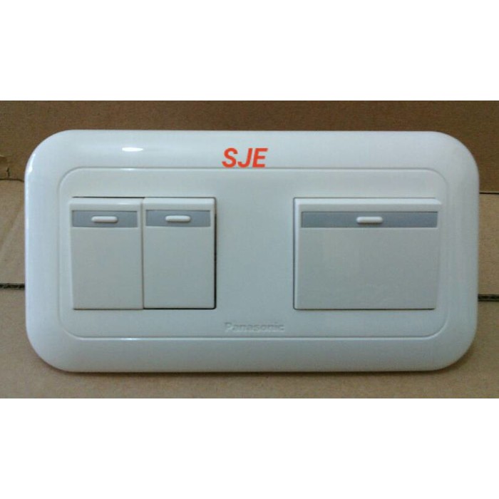 saklar 3 gang "Panasonic"