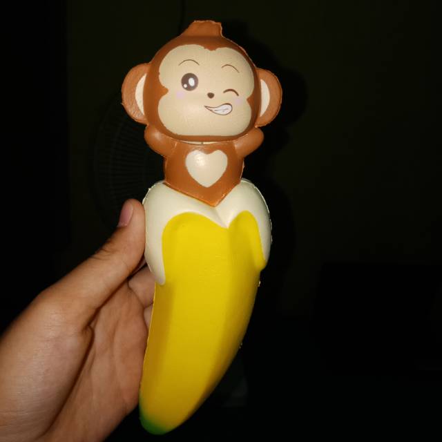 Punimaru Cheeki Banana Squishy