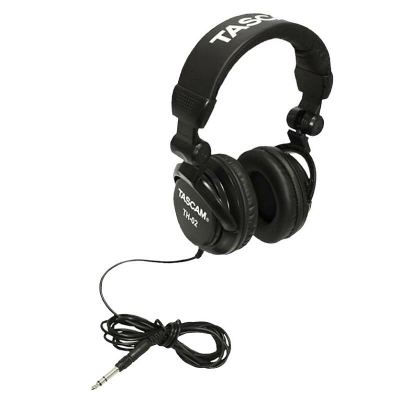 Headphone Tascam TH-02 Multi-Use Studio Grade Closed Back Headphone