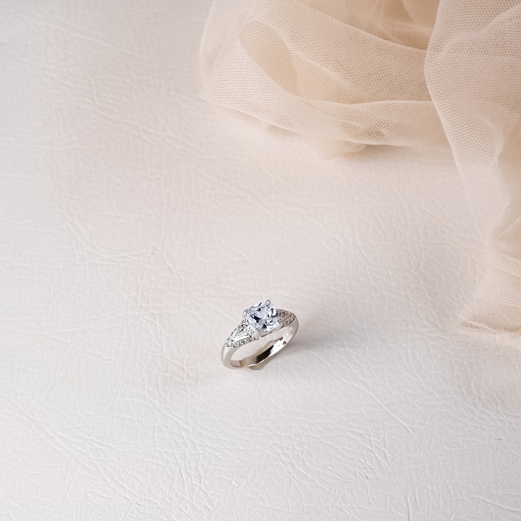 Poppypetals Morgan Ring - Cincin Kristal Lapis Emas Anti Karat Wanita Korea