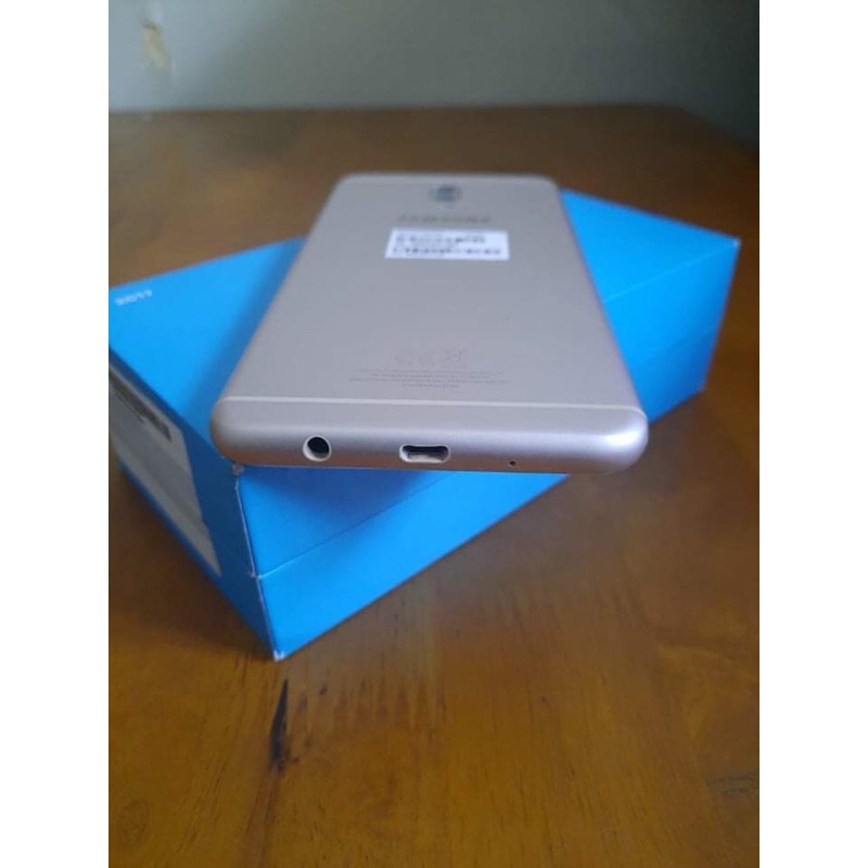 Jual Hp Samsung J7 plus ram 4/32gb kelengkapan fullset nominus