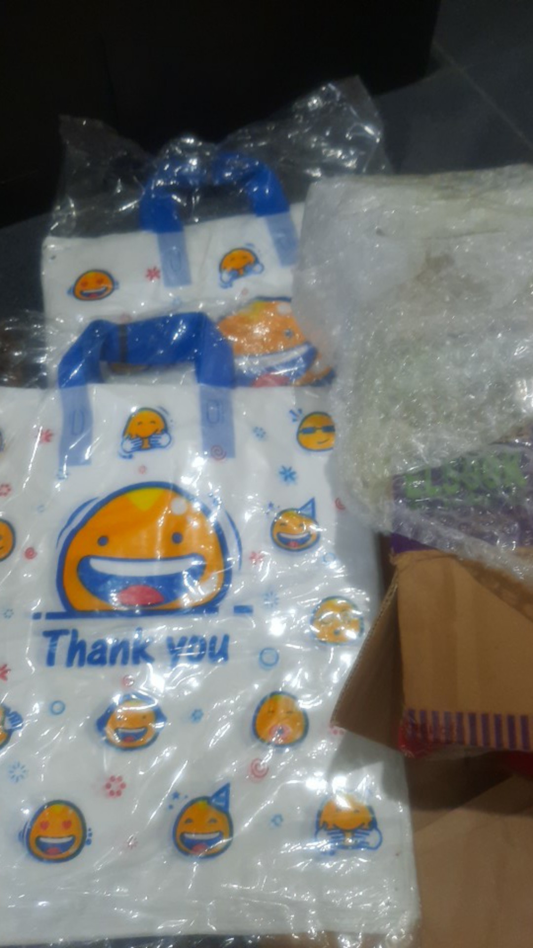 3 Pak (3 X 1 Pack) Kantong Plastik Smile Softhandle Ukuran 35