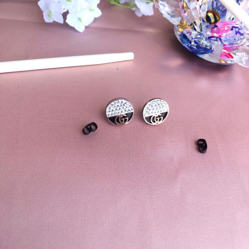 Anting Titanium Guci Anti Karat Model Wanita Korea