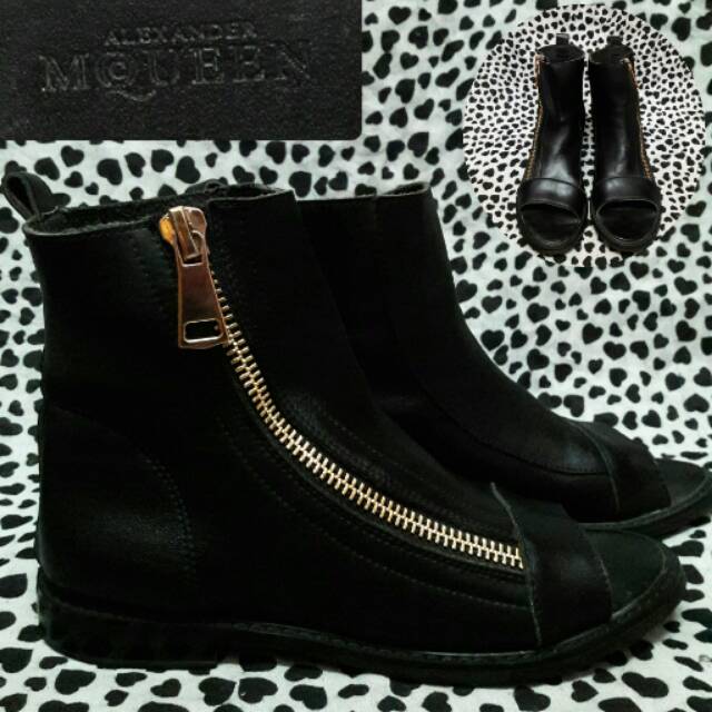Alexander mcQueen boots