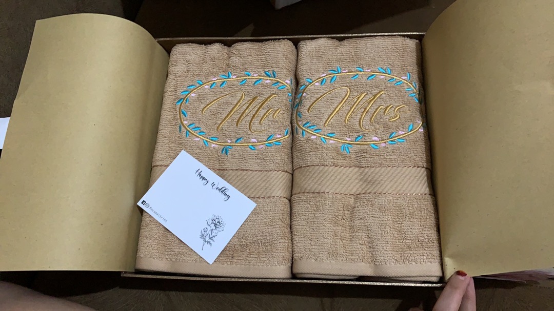 Kado Pernikahan Ready Handuk Bordir Couple Wedding Hampers Seserahan