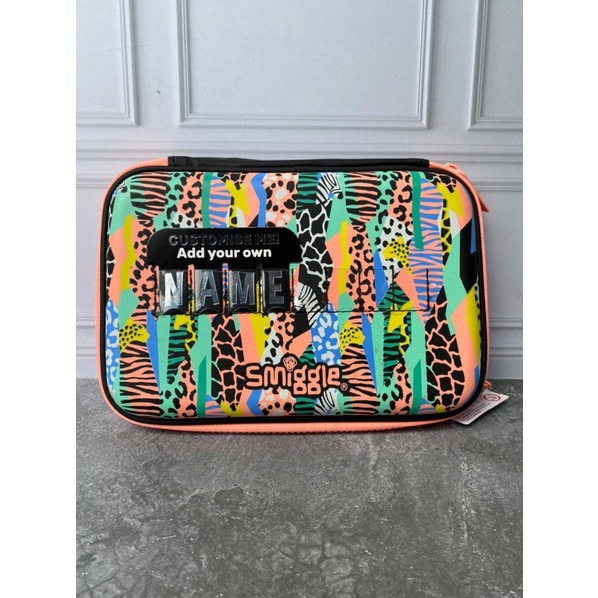 

SMIGGLE ILLUSION ZEBRA PENCILCASE HARDCASE/TEMPAT PENAIL SMIGGLE