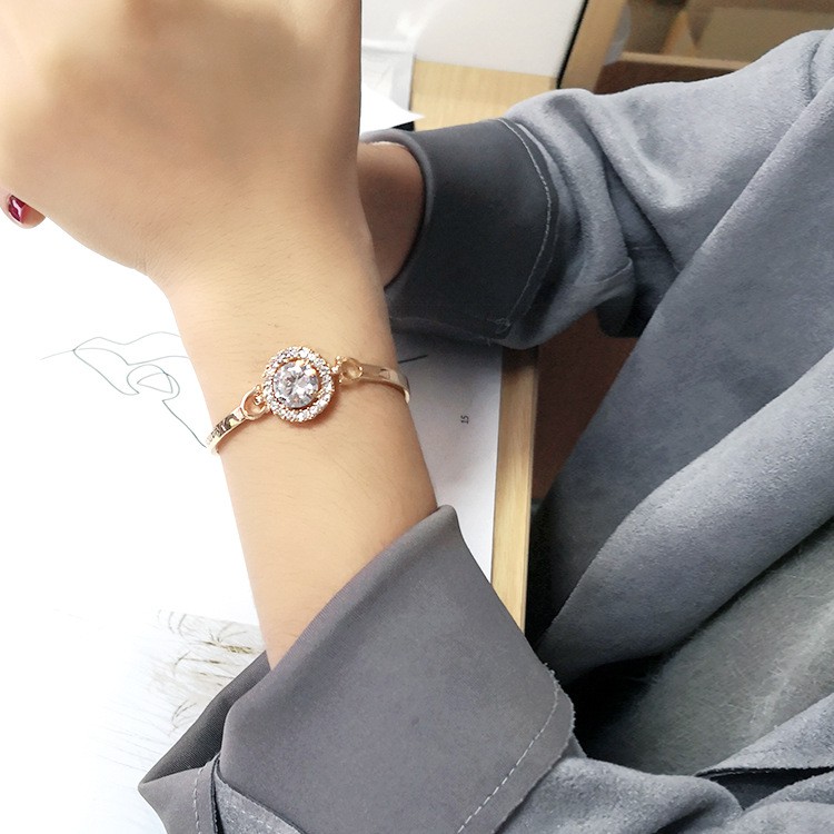 Gelang Rantai Lapis Emas / Silver dengan Berlian Imitasi Individual Elegan untuk Wanita